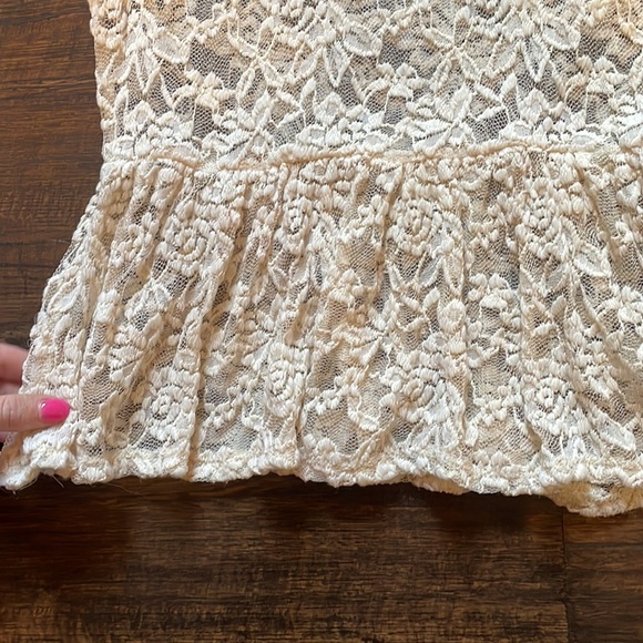 Lily rose size m peplum top - Picture 4 of 7